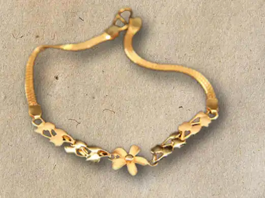 BRACELET