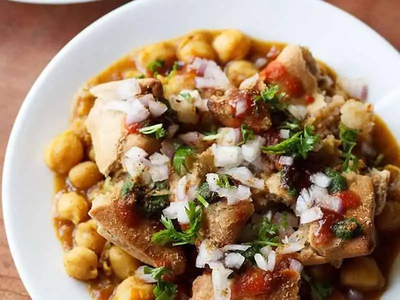 Chicken samosa chaat